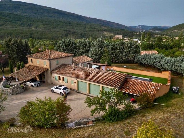 House in Barret-sur-Méouge, Provence-Alpes-Côte d'Azur, France 4 - 17497498