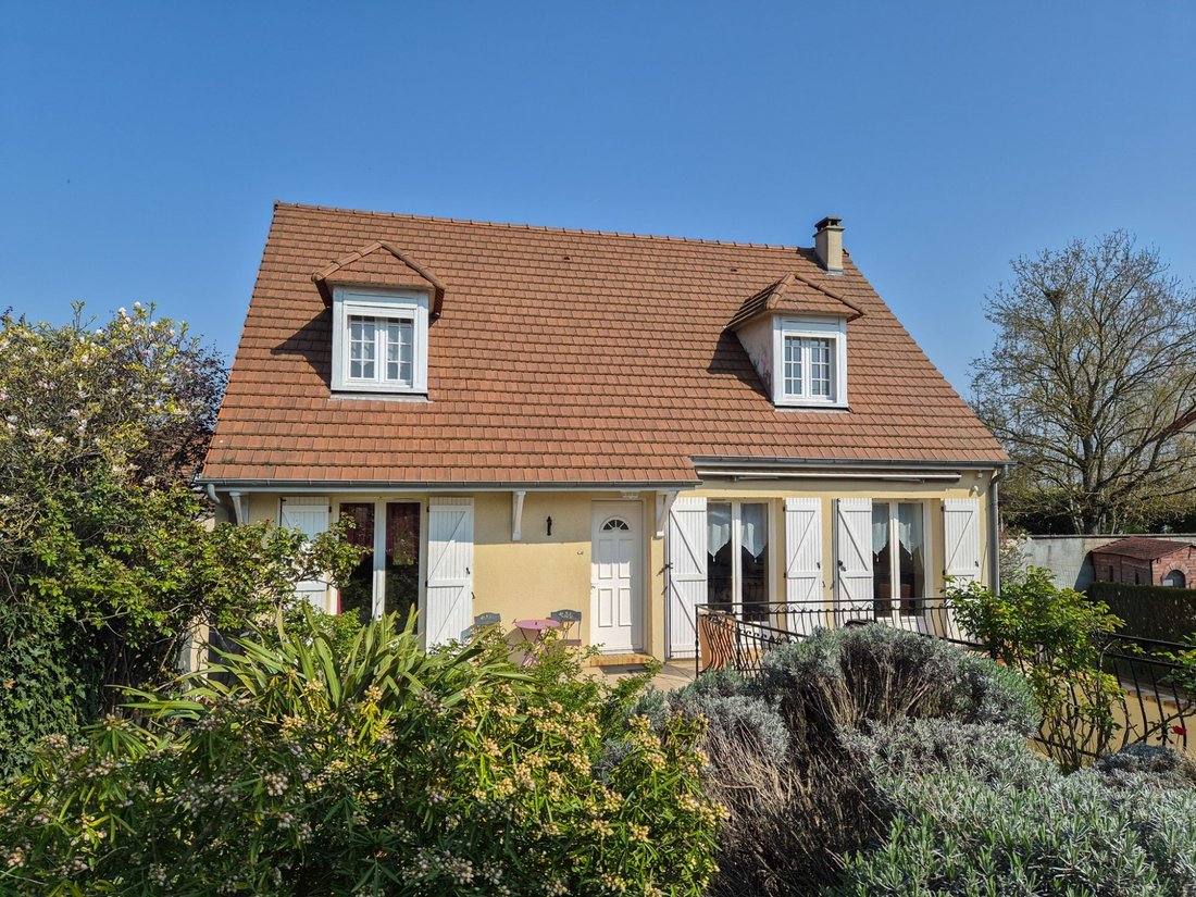 Villa in Montlhery, Ile-de-France, France 2 - 17496822