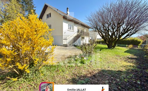 House in Le Coteau, Claix, France 1