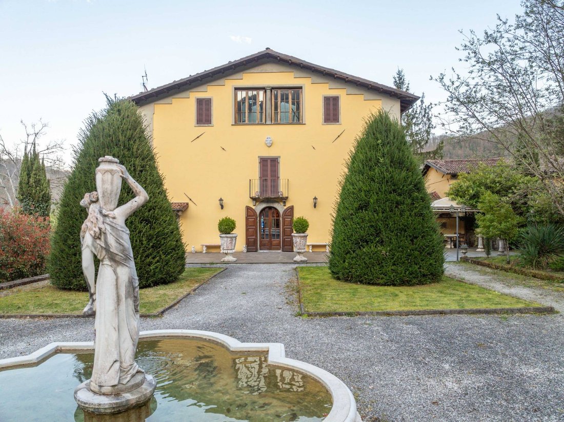 Villa in Castelnuovo di Garfagnana, Tuscany, Italy 4 - 17237719