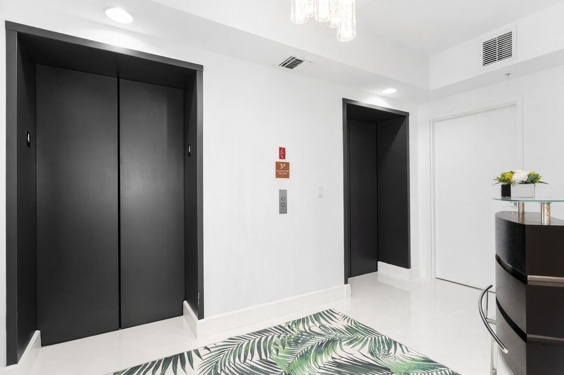 Condo in Hollywood, Florida, United States 2 - 17496207