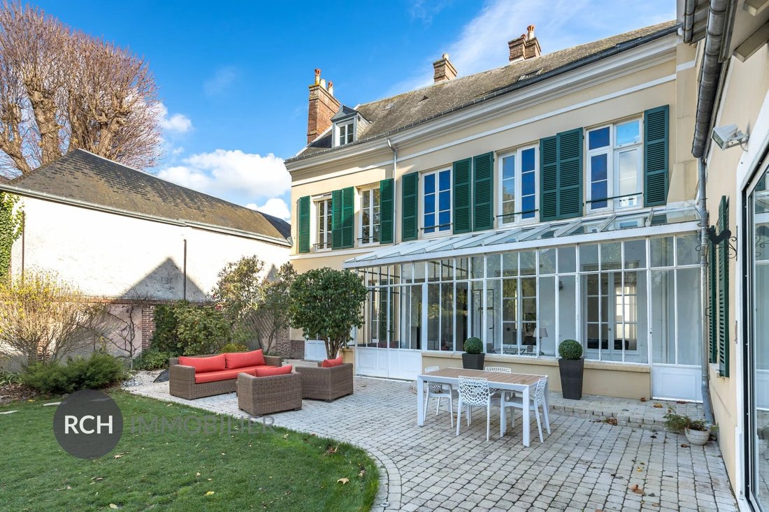 House in Centre Ville, Dreux, France 2 - 17494795