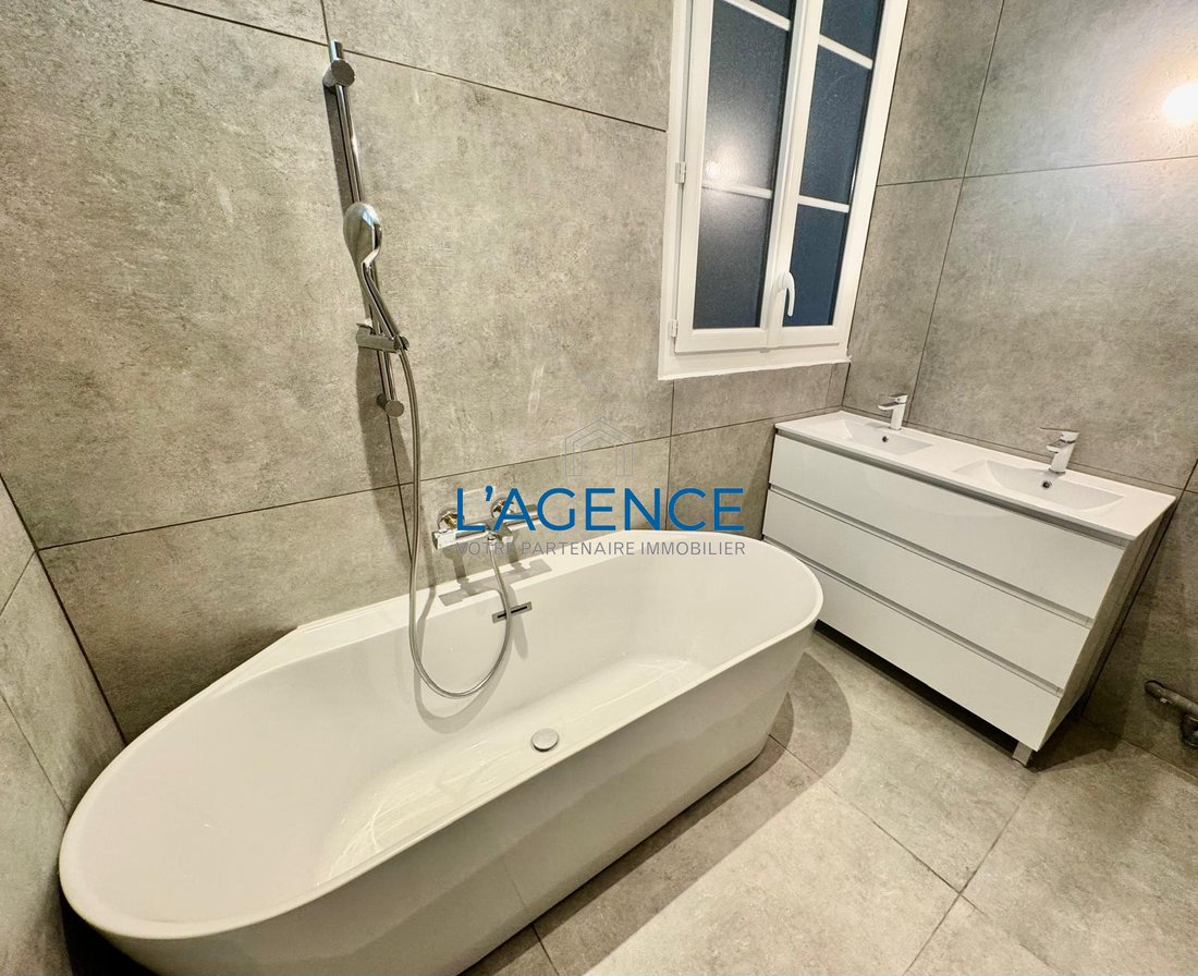 Apartment in Hyeres, Provence-Alpes-Côte d'Azur, France 5 - 17497556