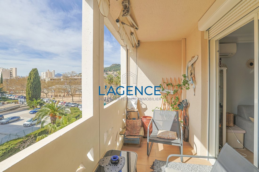 Apartment in Hyeres, Provence-Alpes-Côte d'Azur, France 1 - 17497529