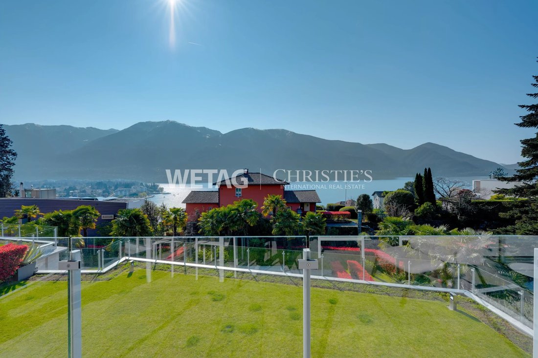 Comfortable Private Oasis In A Privileged Location, Just A Short Walk From The Center Of Ascona & Th