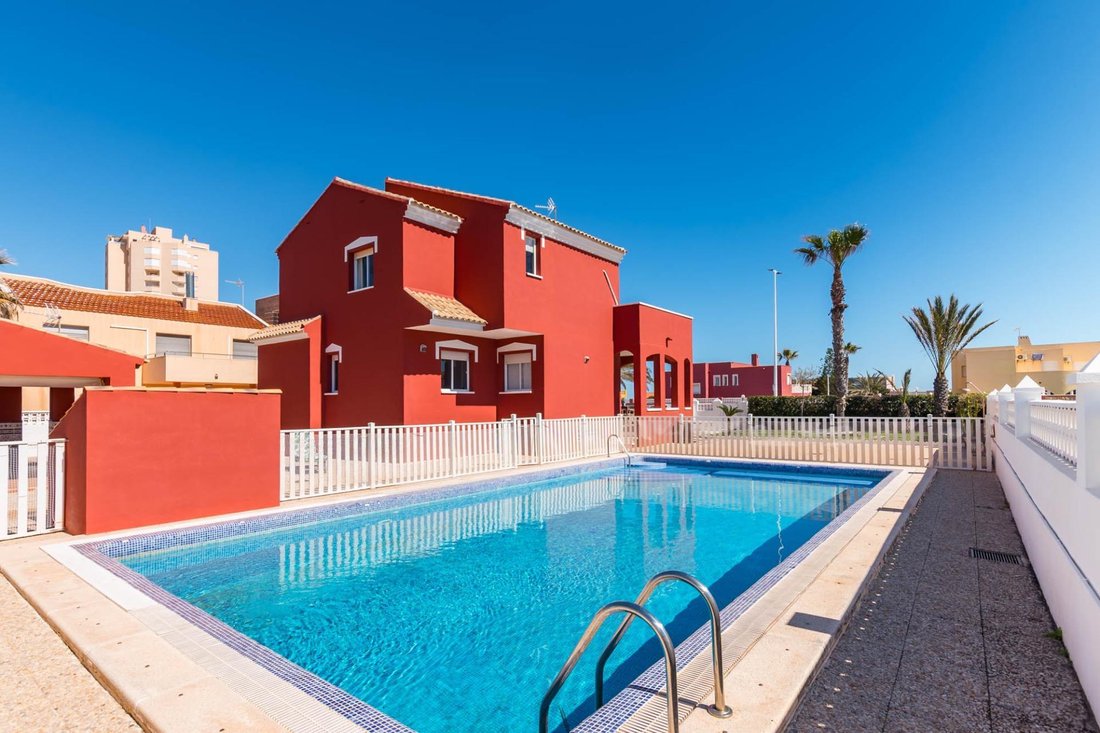 Villa in La Manga del Mar Menor, San Javier, Región de Murcia 1 - 17497554