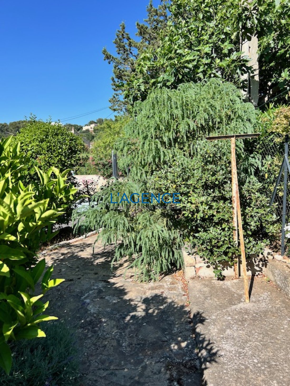 Villa in Hyeres, Provence-Alpes-Côte d'Azur, France 1 - 17497385