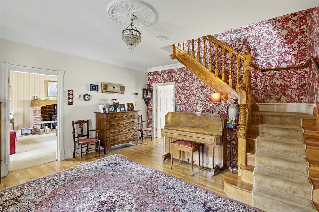House in Dunmow, England 3 - 17495887