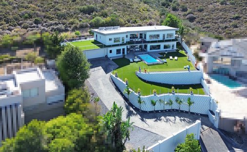Haus in Northern Suburbs, Kapstadt, Südafrika 1