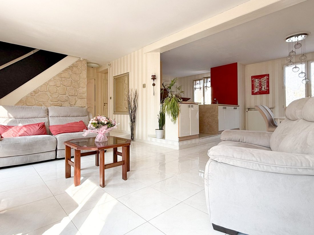 Villa in Montlhery, Ile-de-France, France 5 - 17496822