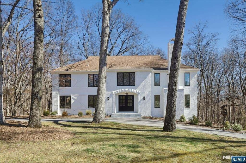 Franklin Lakes, New Jersey, United States 2 - 17494873