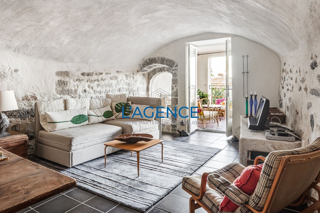 Villa in Hyeres, Provence-Alpes-Côte d'Azur, France 5 - 17497402
