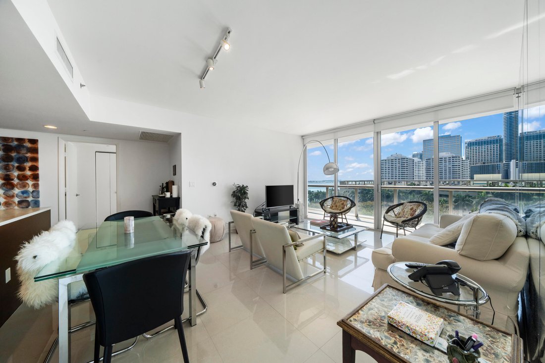 Condo in Miami, Florida, United States 3 - 17496259