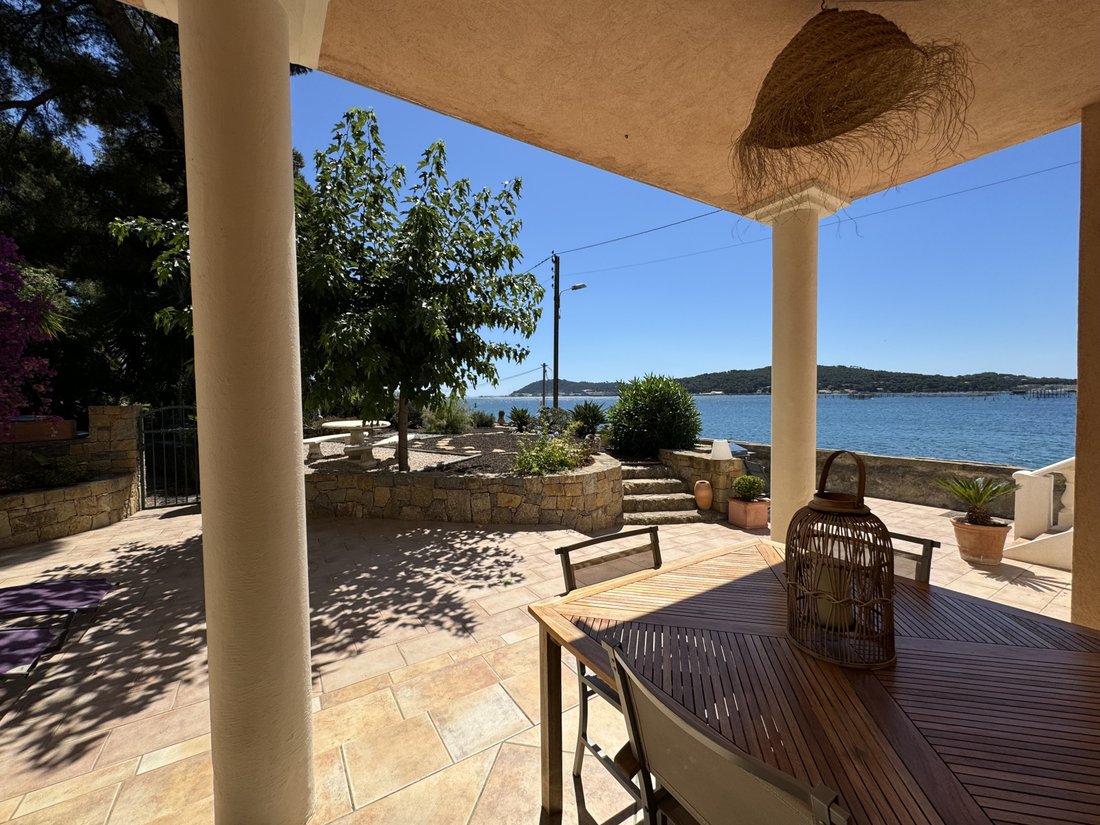 House in Coste Chaude-Mauveou, La Seyne-sur-Mer, France 1 - 16993093