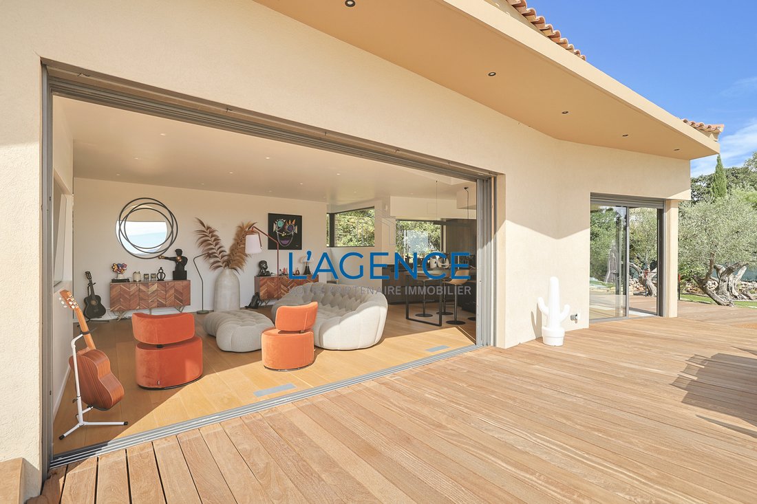 Villa in Solliès-Ville, Provence-Alpes-Côte d'Azur, France 5 - 17497372