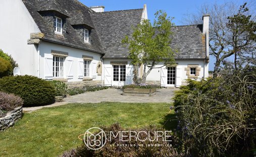 House in Plouneour-Trez, Plouneour-Brignogan-plages, France 1