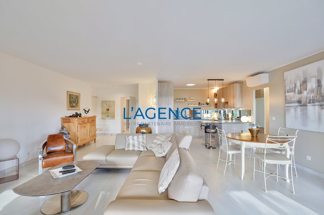 Apartment in Hyeres, Provence-Alpes-Côte d'Azur, France 4 - 17497543