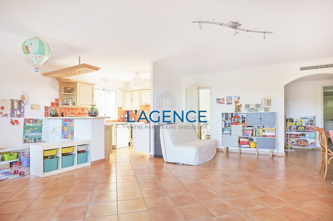 Apartment in Hyeres, Provence-Alpes-Côte d'Azur, France 5 - 17497562