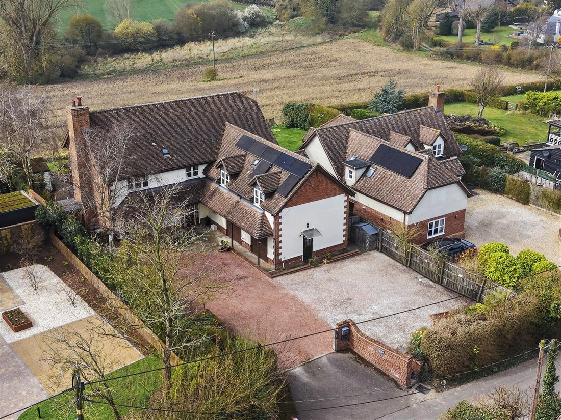 House in Dunmow, England 1 - 17495887