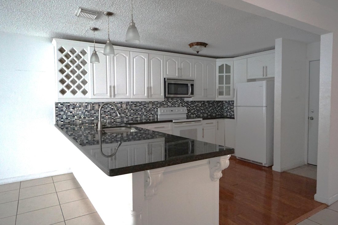 House in Miami, Florida, United States 3 - 17496391