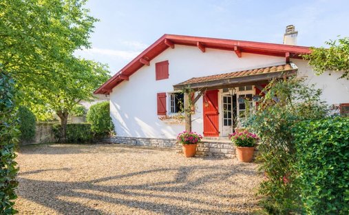 House in Anglet, Nouvelle-Aquitaine, France 1