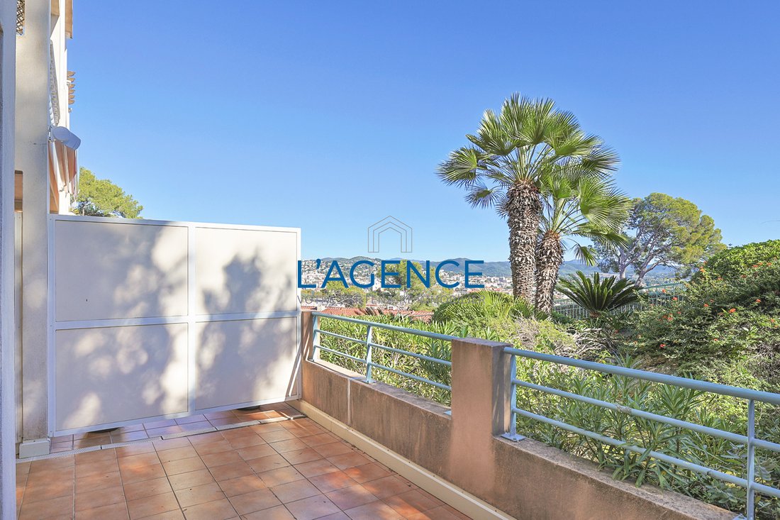 Apartment in Hyeres, Provence-Alpes-Côte d'Azur, France 1 - 17497562