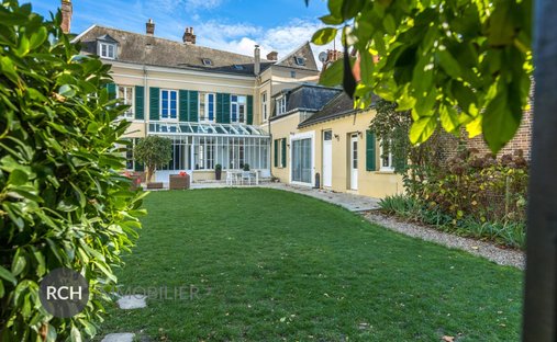 House in Centre Ville, Dreux, France 1