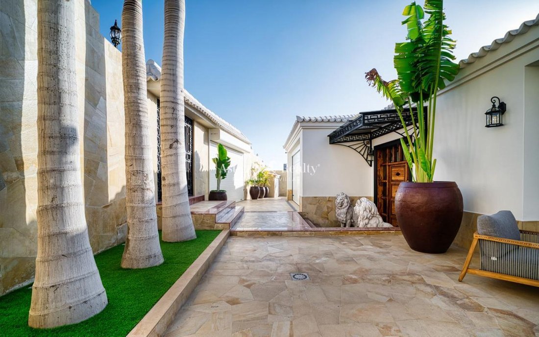 Villa in Costa Adeje, Adeje, Canary Islands 4 - 17494241