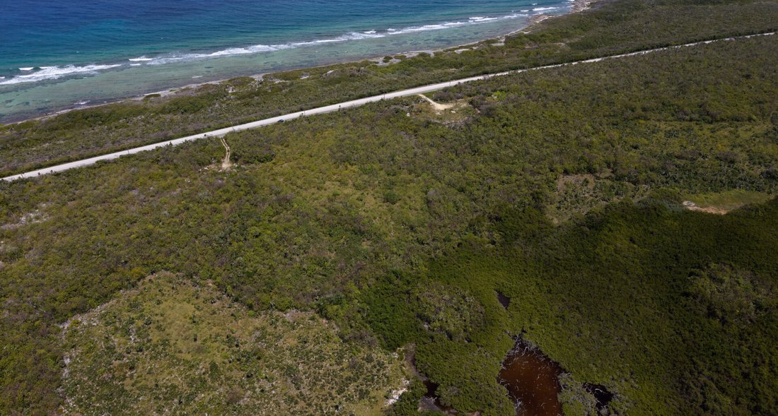 Land in Gun Bay, East End, Cayman Islands 4 - 16973502