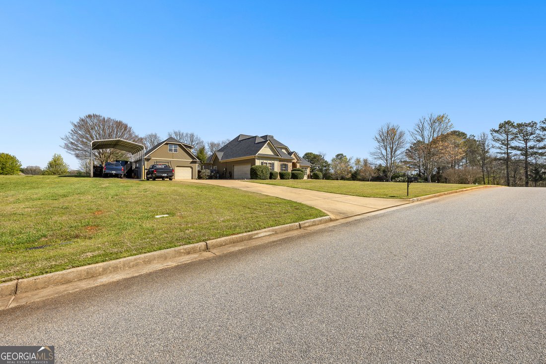 House in Senoia, Georgia, United States 3 - 17497179
