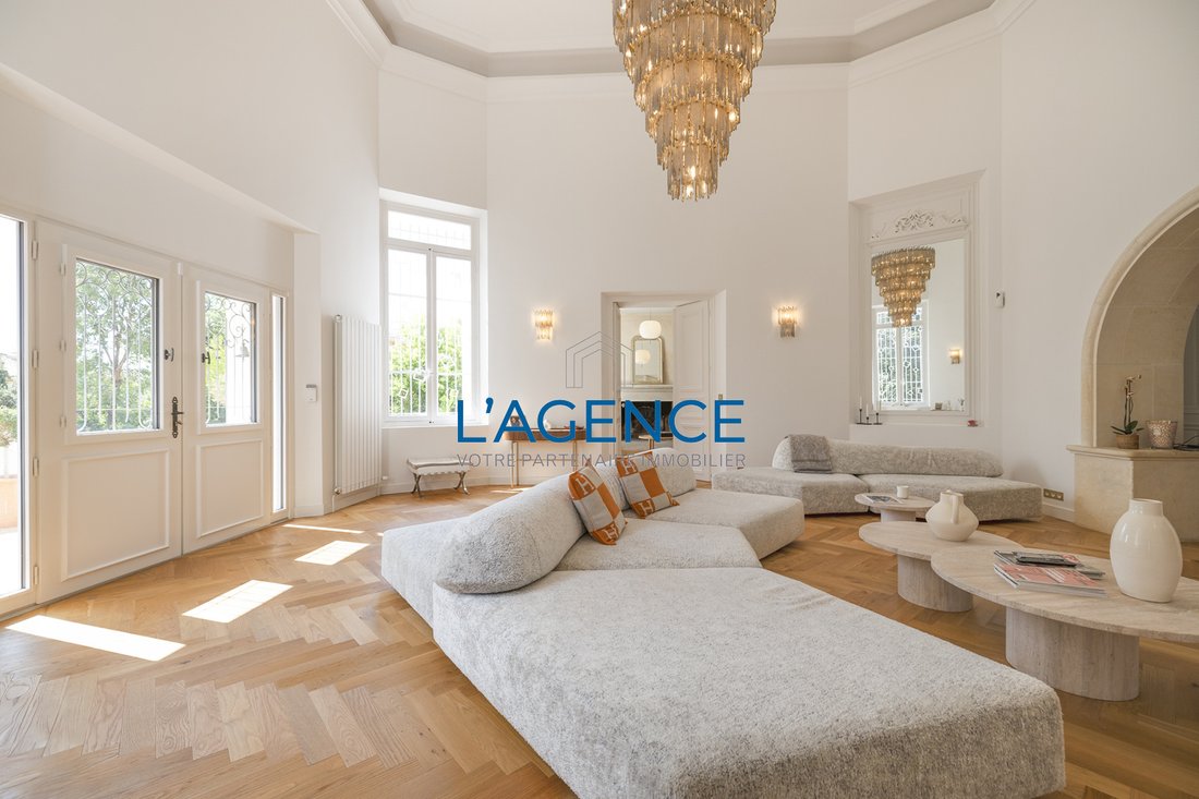 Villa in Hyeres, Provence-Alpes-Côte d'Azur, France 3 - 17497047