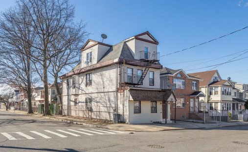 House in New York, New York, United States 1