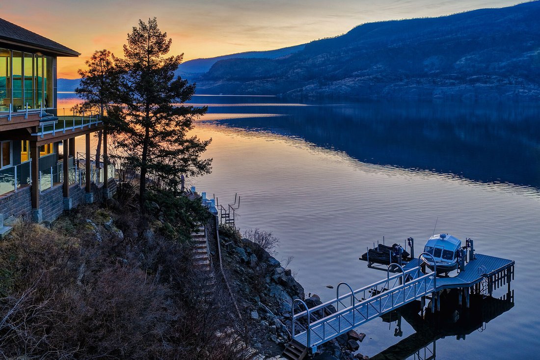 House in Kelowna, British Columbia, Canada 3 - 17497270