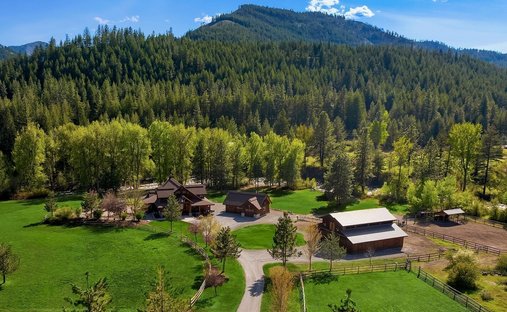 House in Twisp, Washington, United States 1