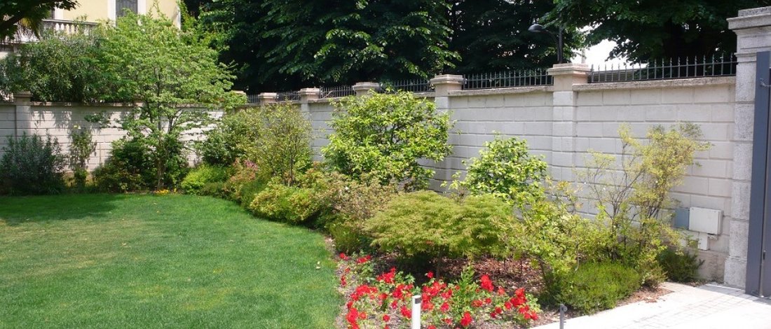 Villa in Center, Gallarate, Lombardy 4 - 15359263