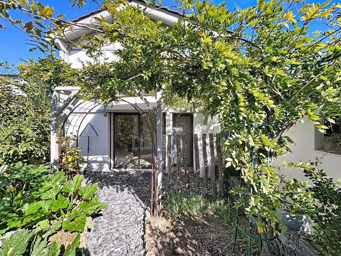 House in Centre Ville, Saint-Jean-de-Luz, France 1 - 17497660
