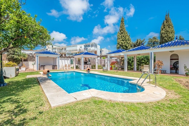 Villa in Arroyo de la Miel, Benalmadena, Andalusia 2 - 17497570