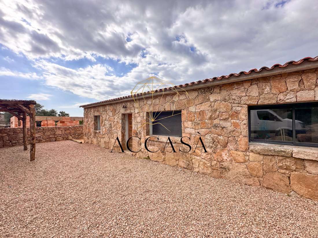 Villa in Figari, Corsica, France 3 - 17348311