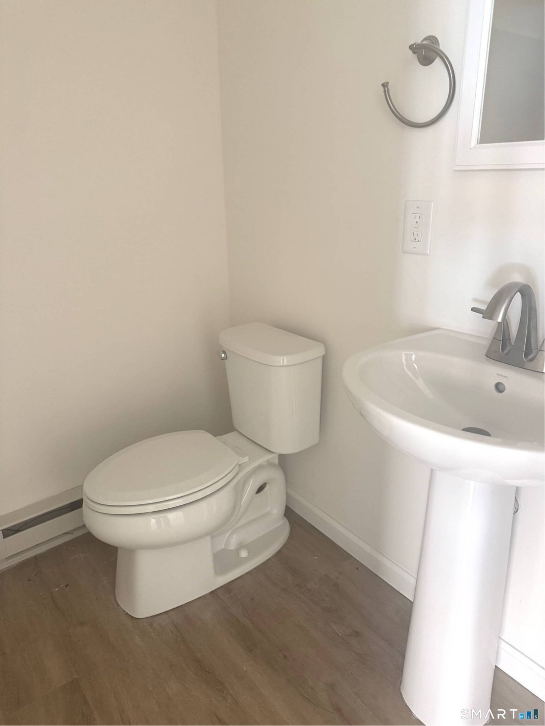 Stamford, Connecticut, United States 5 - 17495053
