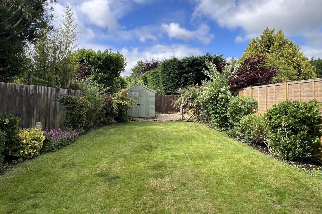 Haus in Cranleigh, England 4 - 17495789