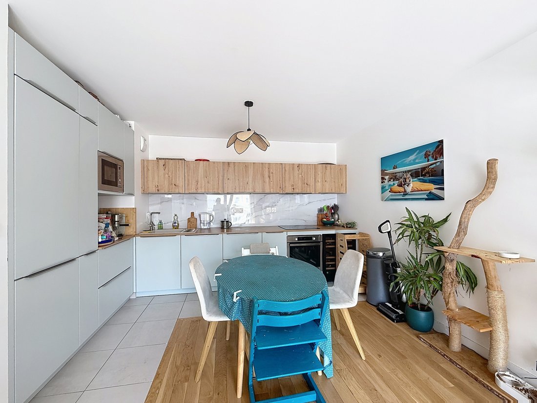 Apartment in Hôtel de Ville, Courbevoie, France 4 - 17496862