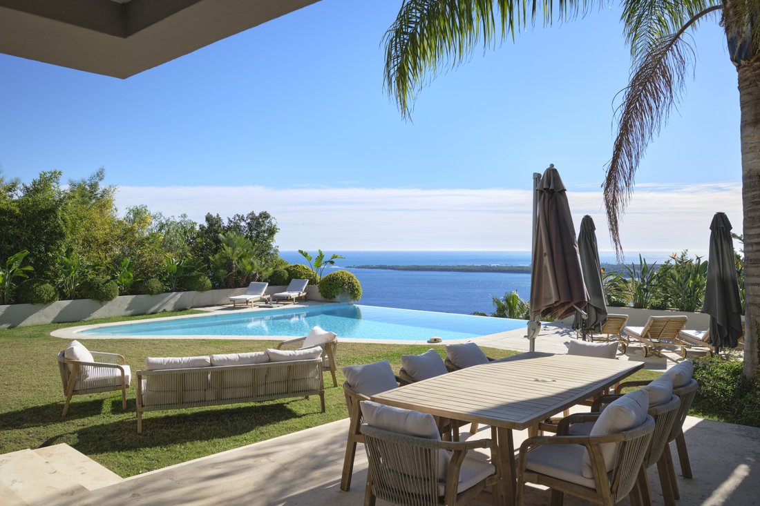 Villa in Cannes, Provence-Alpes-Côte d'Azur, France 3 - 17494142