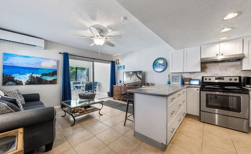 Apartment in West Bay, West Bay, Cayman Islands 1