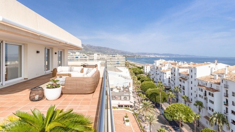 Apartment in Puerto Banus, Marbella, Spain 2 - 17497523