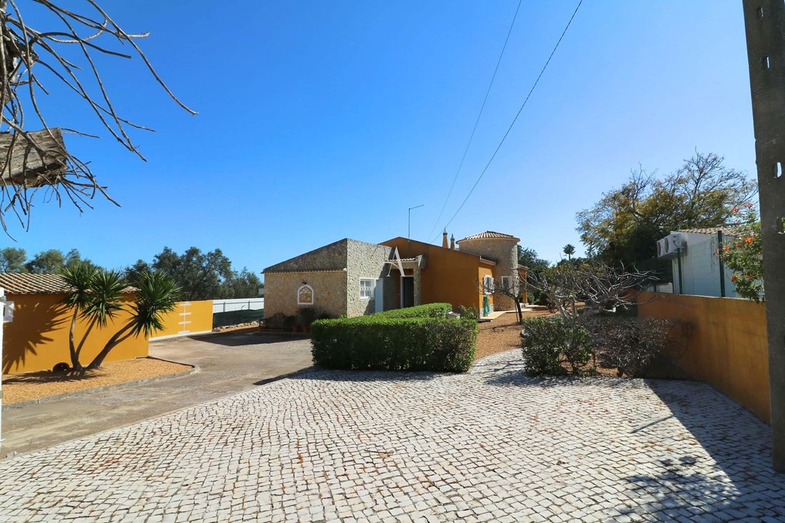Villa in Loule (Sao Clemente), Algarve, Portugal 3 - 17495177