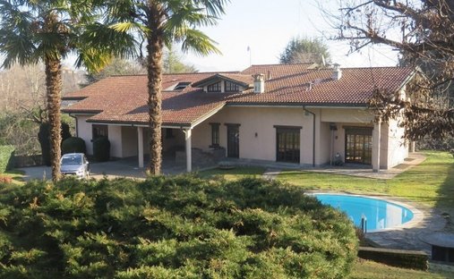 Villa à Inverigo, Lombardie, Italie 1
