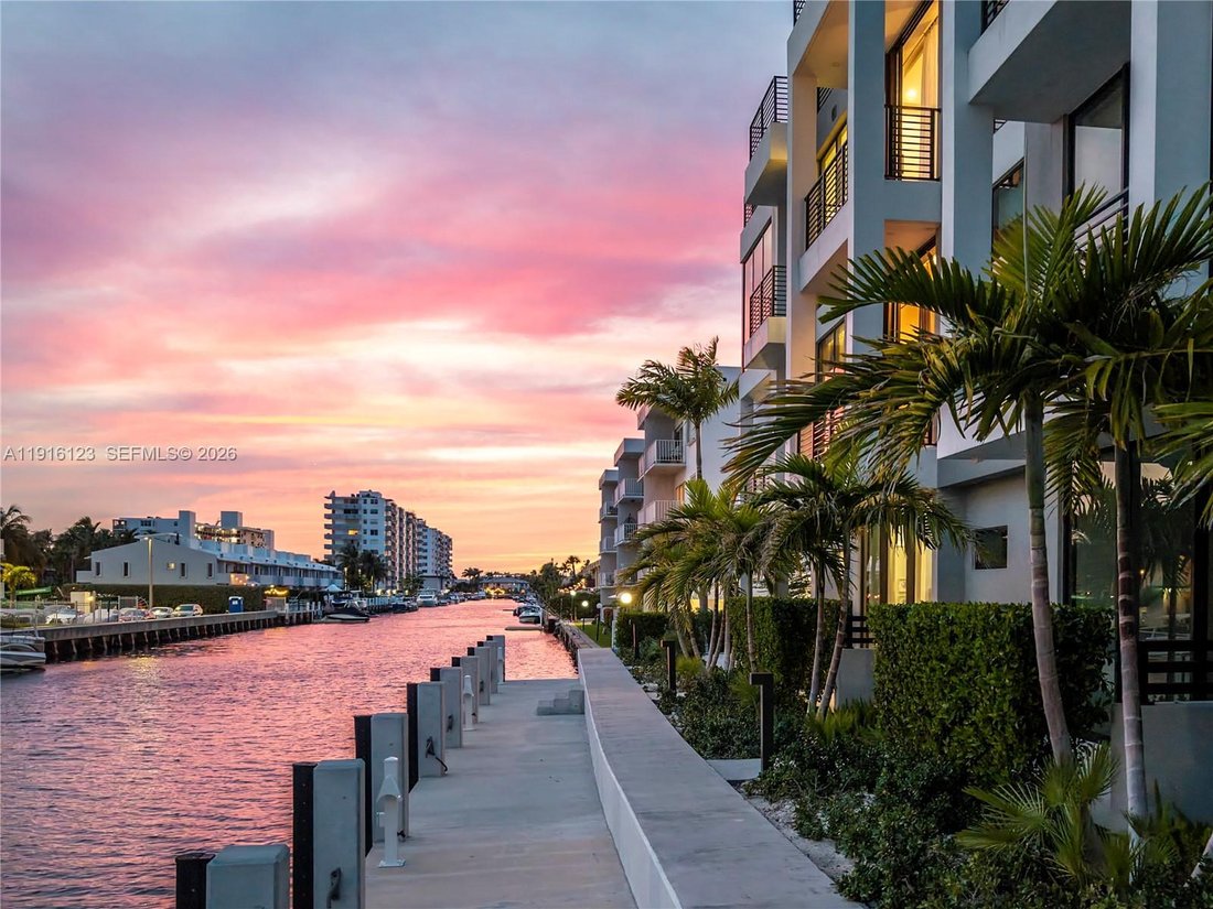 Townhouse in Golden Beach, Florida, United States 1 - 16669890