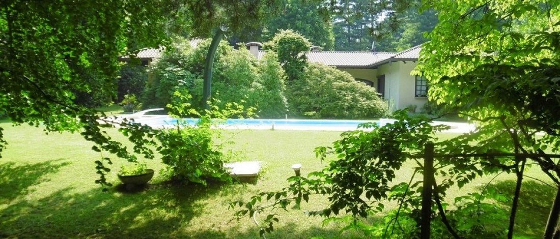Villa in Somma Lombardo, Lombardy, Italy 2 - 15359063