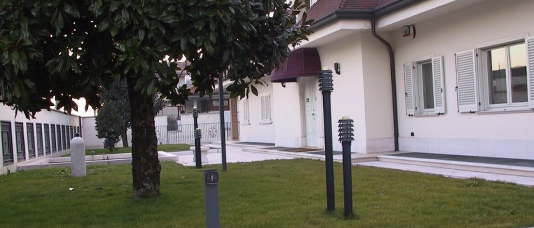 Villa in Center, Rho, Lombardy 3 - 15359405