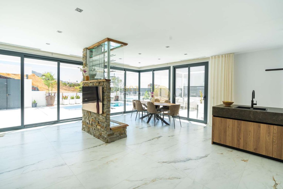 House in Nerja, Andalusia, Spain 5 - 17497625
